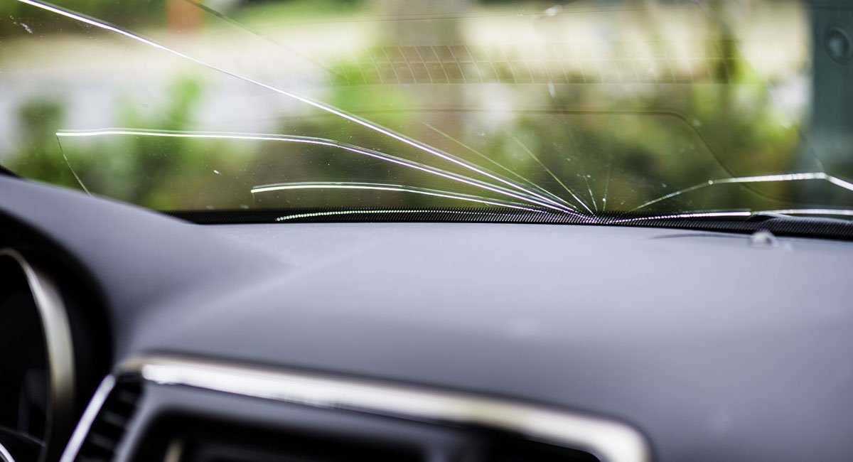 what-are-the-main-things-that-damage-car-windscreens
